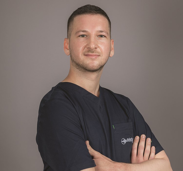 Slavko Jurčević- der Abteilung für Refraktive Chirurgie und Hornhauterkrankungen